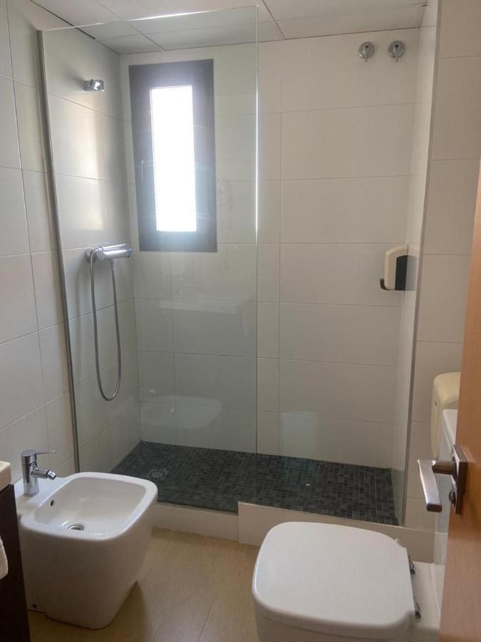 Apartamentos 16:9 Suites อัลเมรีอา ภายนอก รูปภาพ