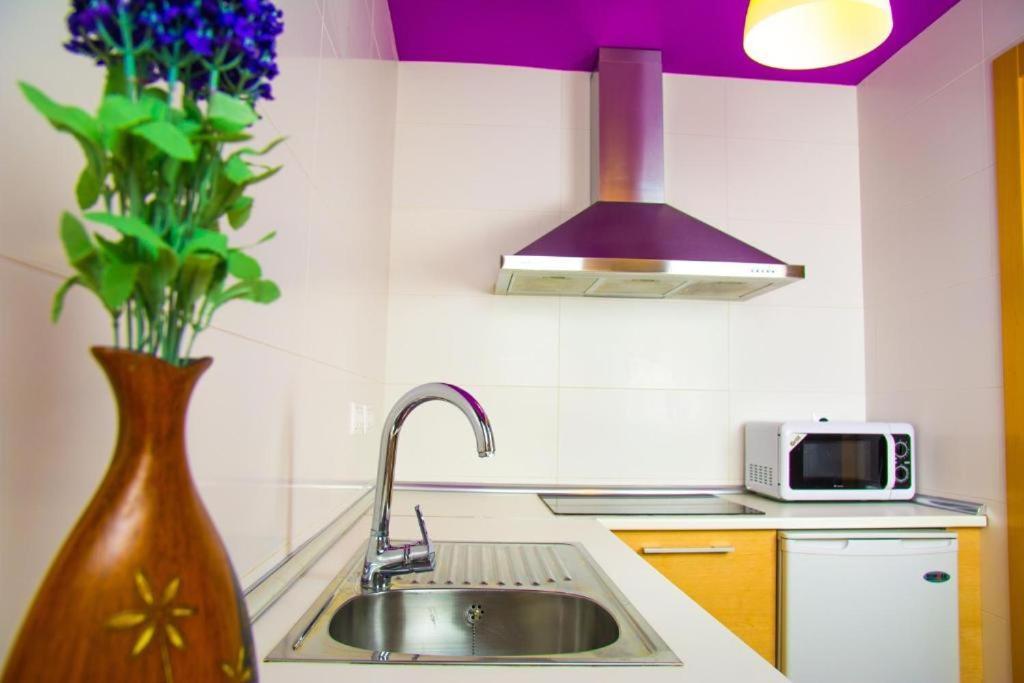 Apartamentos 16:9 Suites อัลเมรีอา ภายนอก รูปภาพ